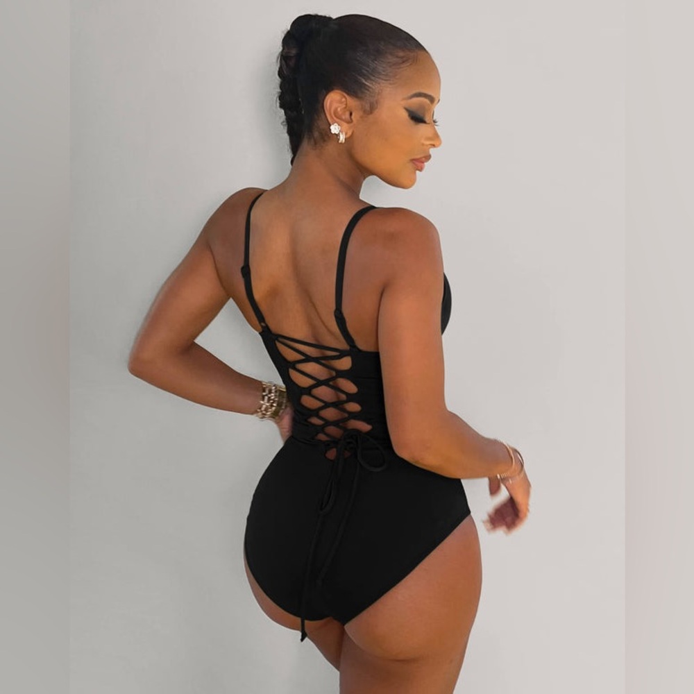 TA3 Lacey snatched shaping swimsuit NWT - Picture 4 of 11